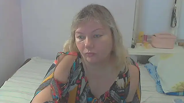 Snapshot of Lusi-777 chatting on 10-11-25, 12:50 Lusi-777 online show from 10-11-25, 12:50