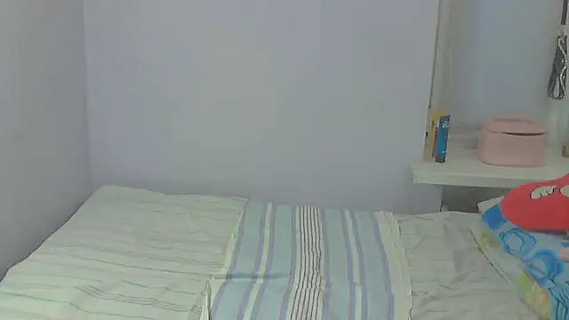 Snapshot of Lusi-777 chatting on 09-20-25, 01:05 Lusi-777 online show from 09-20-25, 01:05