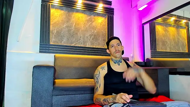 yeckodream online show from 11-18-25, 04:38