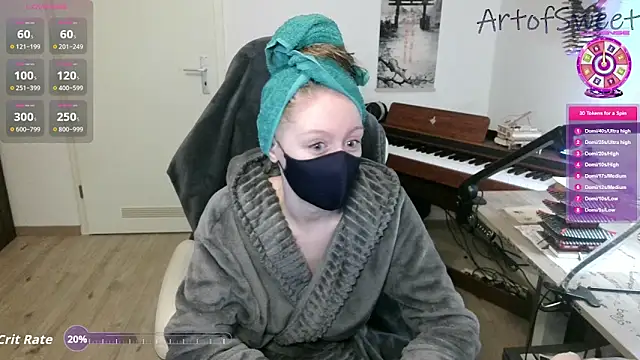 Snapshot of ArtofSweet chatting on 10-11-25, 07:04 ArtofSweet online show from 10-11-25, 07:04