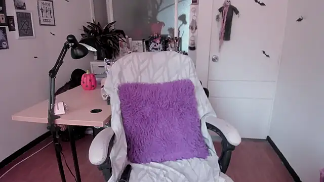 gothic do11 online show from 10-22-25, 03:55