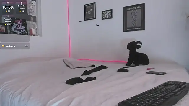 gothic do11 online show from 11-30-25, 06:41