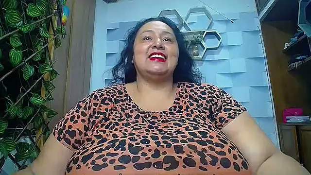 Snapshot of TistMature chatting on 09-11-25, 01:11 TistMature online show from 09-11-25, 01:11