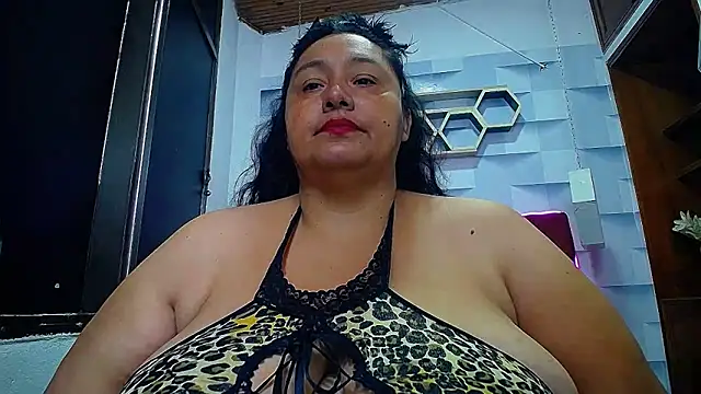 Snapshot of TistMature chatting on 03-20-25, 01:04 TistMature online show from 03-20-25, 01:04