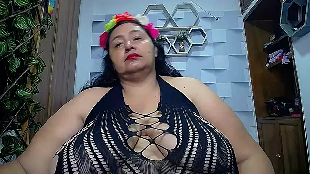 Snapshot of TistMature chatting on 10-09-25, 01:11 TistMature online show from 10-09-25, 01:11