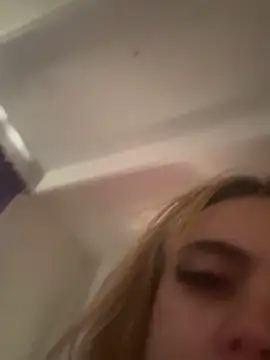 Snapshot of tinker_exotic_1 chatting on 09-09-25, 02:48 tinker exotic 1 online show from 09-09-25, 02:48