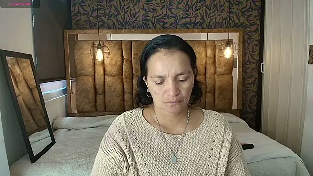 Snapshot of MarilynMiilf_ chatting on 06-08-26, 07:25 MarilynMiilf online show from 06-08-26, 07:25