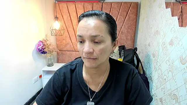 MarilynMiilf  online show from 12-04-25, 07:35