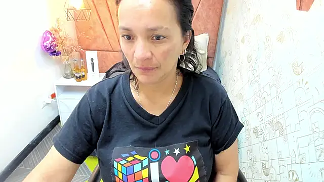 MarilynMiilf  online show from 12-05-25, 07:40