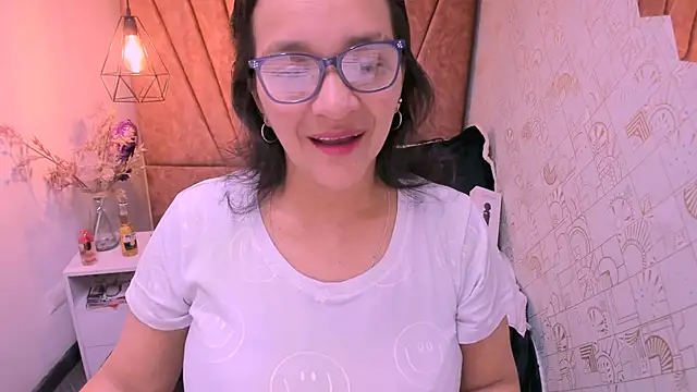 MarilynMiilf  online show from 09-11-25, 08:31