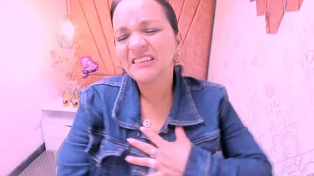 MarilynMiilf  online show from 10-16-25, 07:33