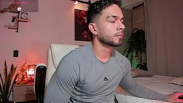 Josseph1  online show from 04-09-26, 12:34