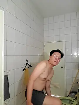 ksshp9502 online show from 10-16-25, 04:54