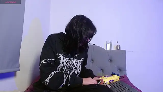 Red-moon1 online show from 09-23-25, 04:41