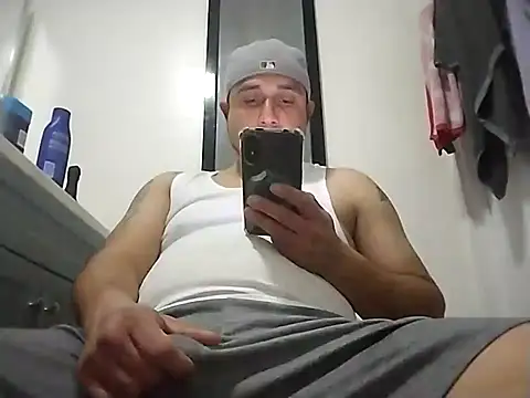 Snapshot of thickcocklatino chatting on 01-16-25, 01:03 thickcocklatino online show from 01-16-25, 01:03