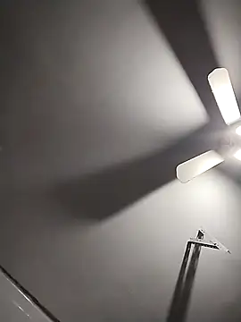 Snapshot of thickcocklatino chatting on 01-22-25, 06:31 thickcocklatino online show from 01-22-25, 06:31