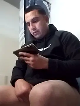 Snapshot of thickcocklatino chatting on 02-18-25, 05:53 thickcocklatino online show from 02-18-25, 05:53