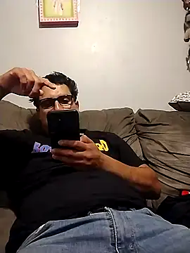 Snapshot of thickcocklatino chatting on 09-29-25, 06:02 thickcocklatino online show from 09-29-25, 06:02