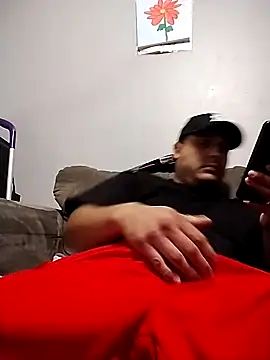 Snapshot of thickcocklatino chatting on 10-29-25, 07:02 thickcocklatino online show from 10-29-25, 07:02