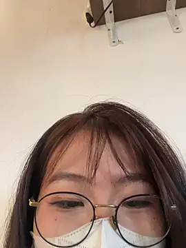 Snapshot of Onee-Chew chatting on 03-04-26, 09:50 Onee-Chew online show from 03-04-26, 09:50