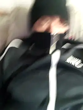 Snapshot of Eln1no69 chatting on 10-23-25, 05:28 Eln1no69 online show from 10-23-25, 05:28