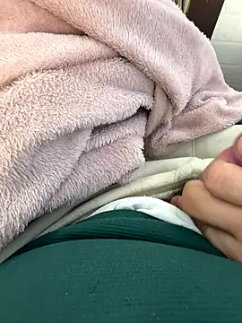 buri232 online show from 09-30-25, 03:51