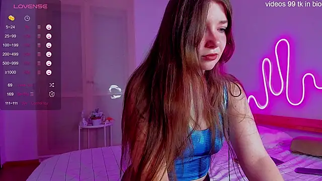 alicekaneky online show from 12-03-24, 01:14