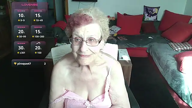 Snapshot of HeisseomaOriginal chatting on 05-15-26, 07:06 HeisseomaOriginal online show from 05-15-26, 07:06