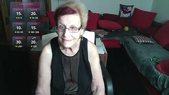 HeisseomaOriginal online show from 10-27-25, 08:04