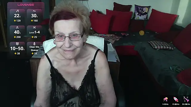 HeisseomaOriginal online show from 10-24-25, 07:07