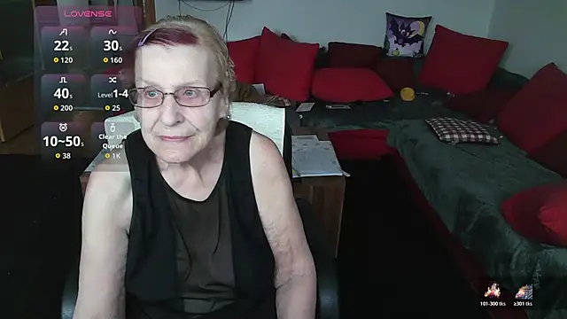 HeisseomaOriginal online show from 11-10-25, 08:08