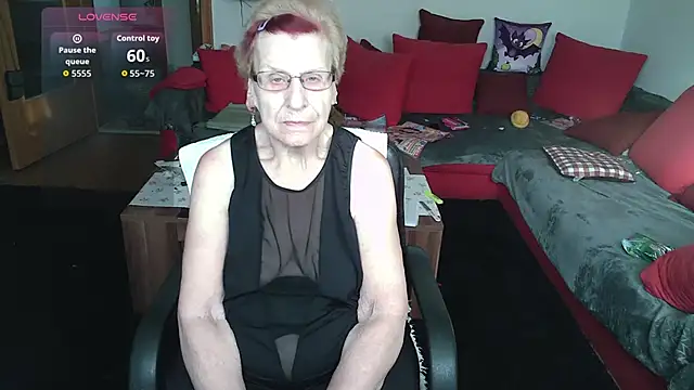 HeisseomaOriginal online show from 10-03-25, 07:32