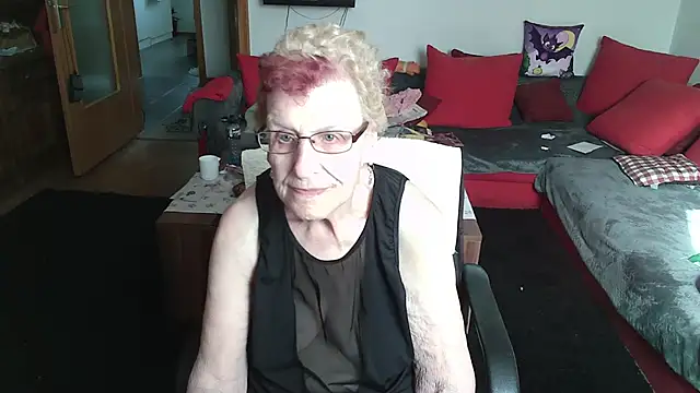 Snapshot of HeisseomaOriginal chatting on 05-03-26, 07:13 HeisseomaOriginal online show from 05-03-26, 07:13