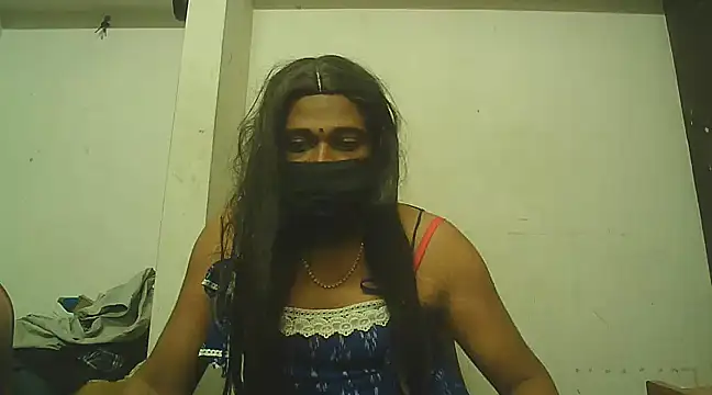 Snapshot of Akhilamolu_the_transsissy chatting on 02-08-25, 08:42 Akhilamolu the transsissy online show from 02-08-25, 08:42