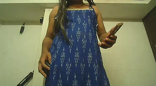 Snapshot of Akhilamolu_the_transsissy chatting on 03-08-25, 06:26 Akhilamolu the transsissy online show from 03-08-25, 06:26