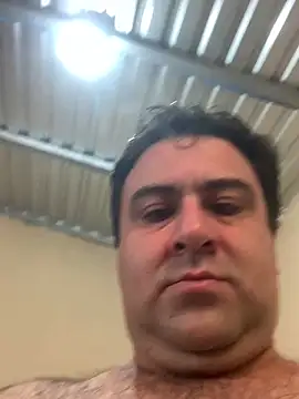 EmilianoGt online show from 11-10-25, 08:58