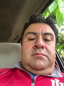 EmilianoGt online show from 10-16-25, 08:28