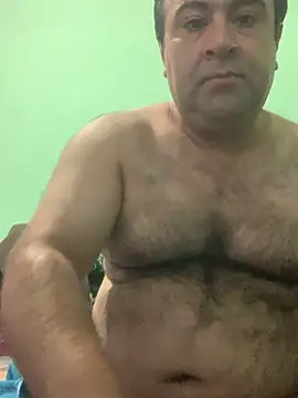 EmilianoGt online show from 10-22-25, 01:10