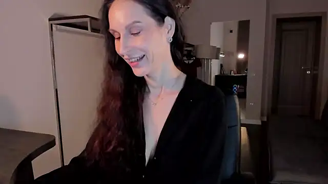 Mila Anders online show from 12-22-25, 05:51