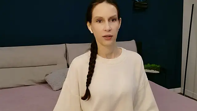 Mila Anders online show from 04-19-26, 04:35