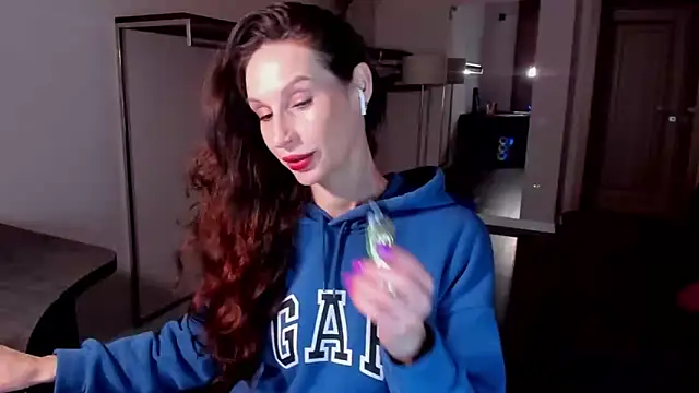 Mila Anders online show from 02-12-26, 06:02