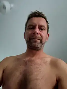 Snapshot of Mjn34 chatting on 09-15-25, 05:41 Mjn34 online show from 09-15-25, 05:41