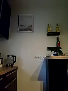 Snapshot of Mjn34 chatting on 10-02-25, 05:44 Mjn34 online show from 10-02-25, 05:44