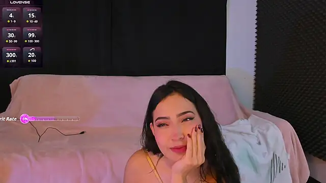 Snapshot of rosario215B chatting on 11-05-25, 01:20 rosario215B online show from 11-05-25, 01:20