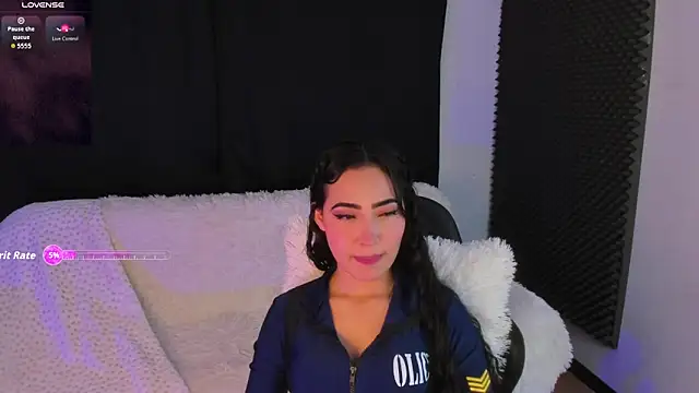 Snapshot of rosario215B chatting on 11-13-25, 06:50 rosario215B online show from 11-13-25, 06:50