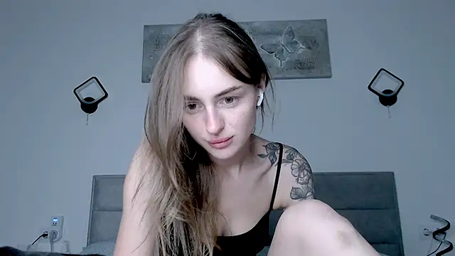 Snapshot of RIta_orr chatting on 09-25-25, 10:43 RIta orr online show from 09-25-25, 10:43