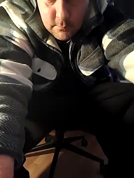 Snapshot of tididi1986 chatting on 02-03-26, 02:11 tididi1986 online show from 02-03-26, 02:11