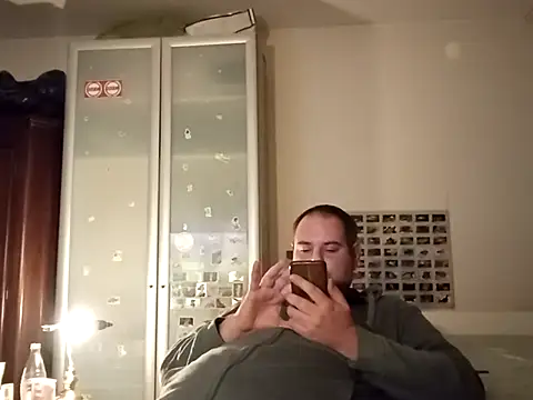 Snapshot of tididi1986 chatting on 11-21-25, 06:51 tididi1986 online show from 11-21-25, 06:51