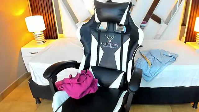 Linda4Petite online show from 10-08-25, 06:08