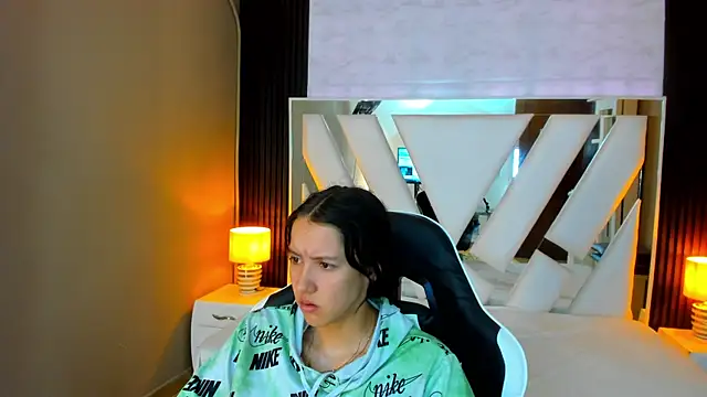 Linda4Petite online show from 11-02-25, 12:54